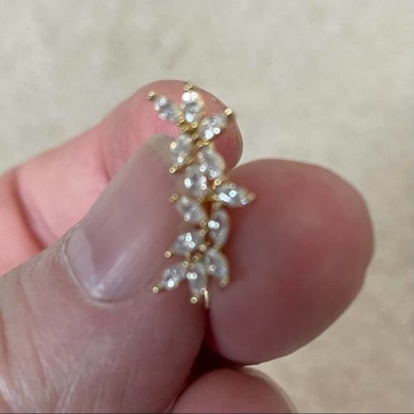Beautiful Rhinestone Earrings - Picture 3 of 4